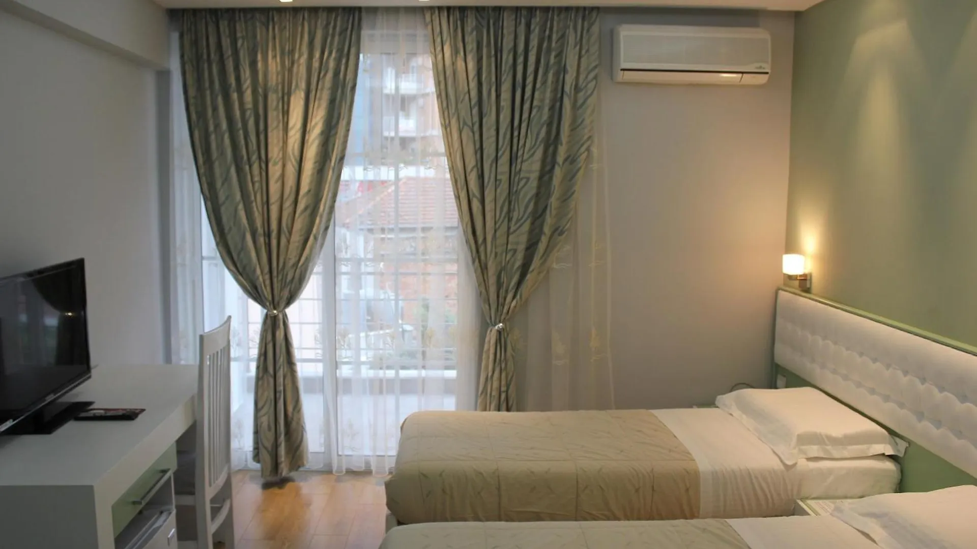 Hotel Vila Verde City Center Tirana