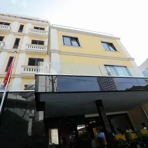 https://vila-alba.albaniahotels.org