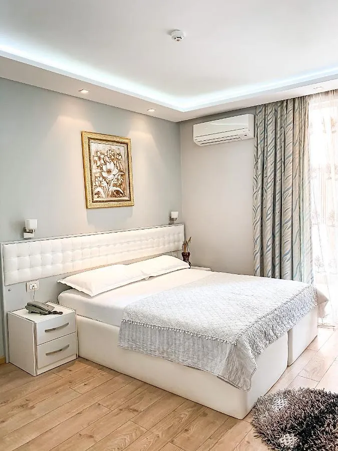 Hotel Vila Verde City Center Tirana
