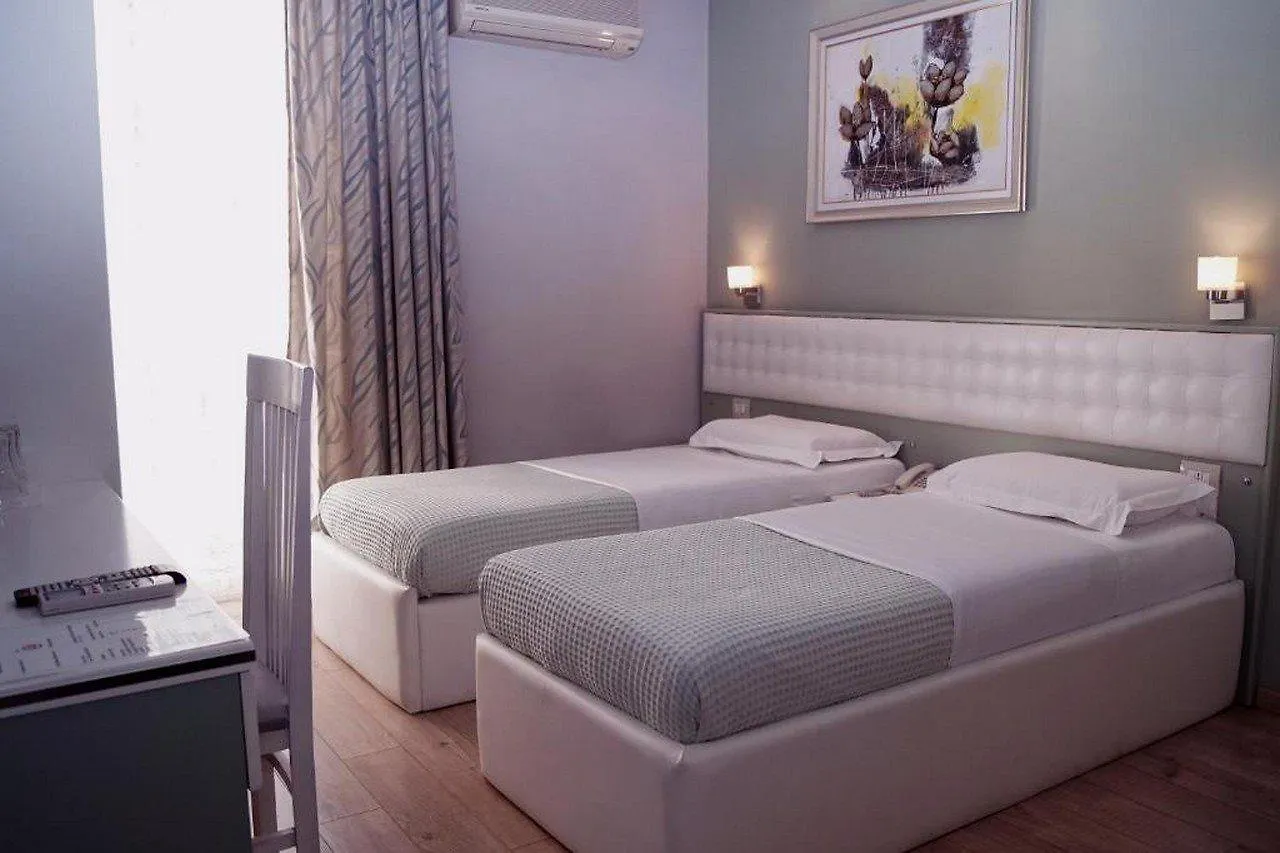 Hotel Vila Verde City Center Tirana